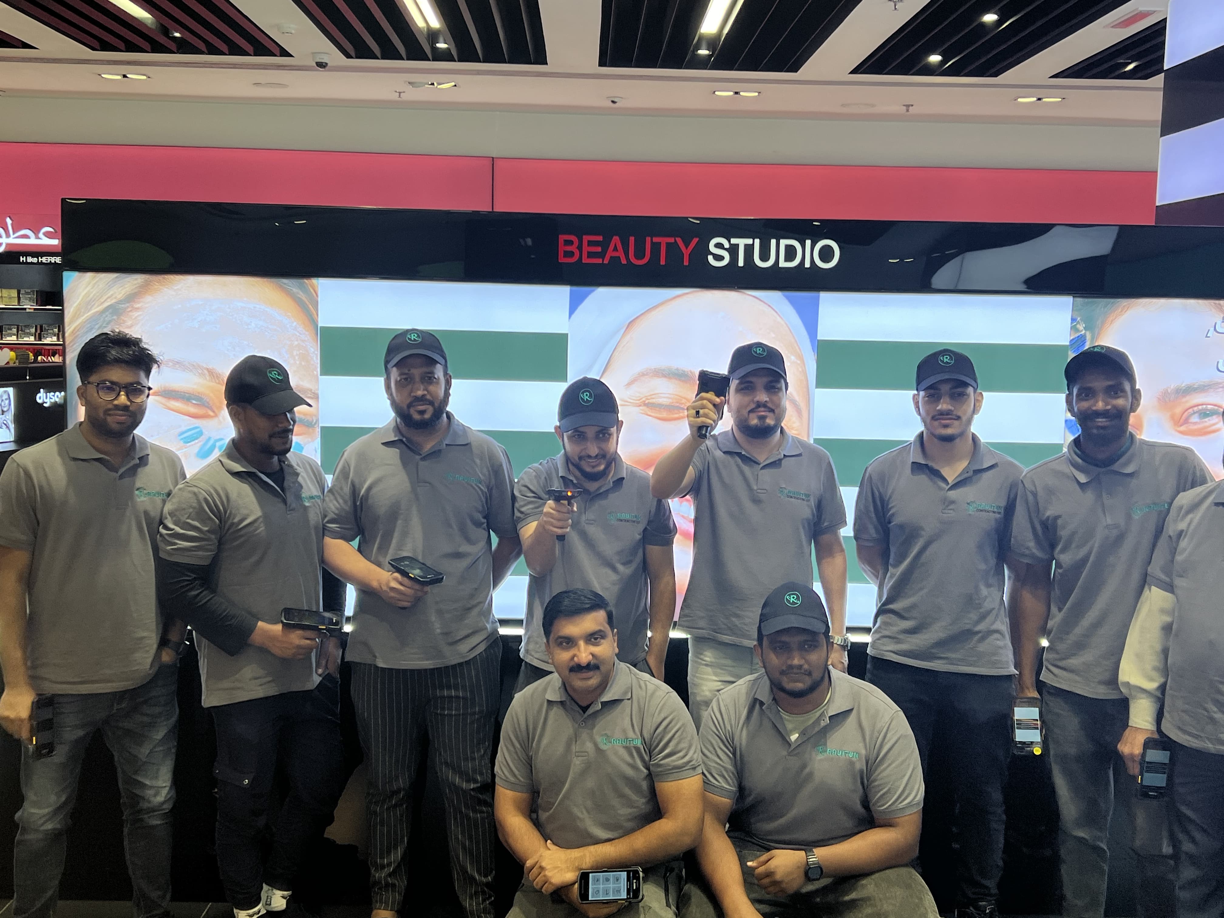 Ruyatak Team Image 1